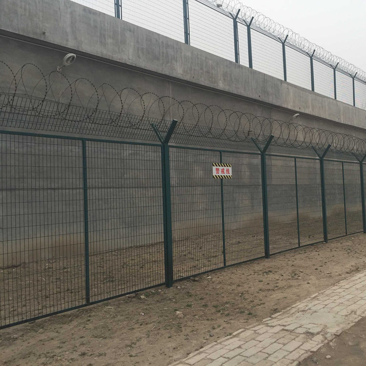 放風場鍍鋅358通道密紋網(wǎng)監(jiān)獄防攀爬網(wǎng)